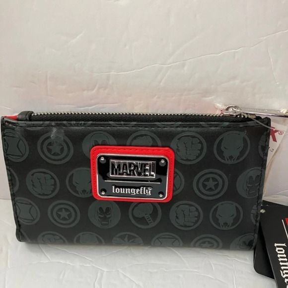 LOUNGEFLY + MARVEL COMICS Glow in the Dark Multi Character Wallet Carryall NWT - Picture 3 of 12